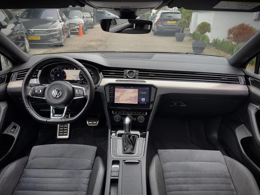 Volkswagen Passat - Afbeelding 19 van 30
