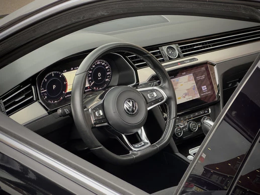 Volkswagen Passat - Afbeelding 25 van 30
