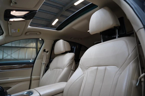 BMW 7 Serie - Afbeelding 12 van 30