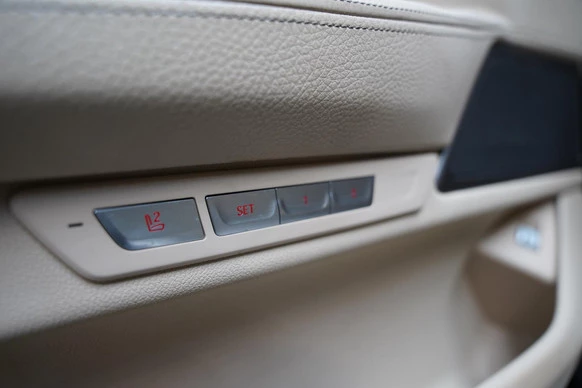 BMW 7 Serie - Afbeelding 18 van 30