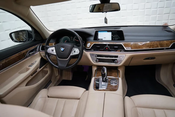 BMW 7 Serie - Afbeelding 27 van 30