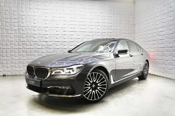 BMW 7 Serie - Afbeelding 1 van 30