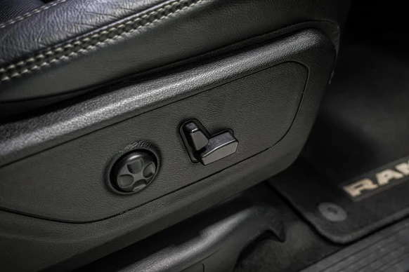 Dodge Ram 1500 - Afbeelding 24 van 30