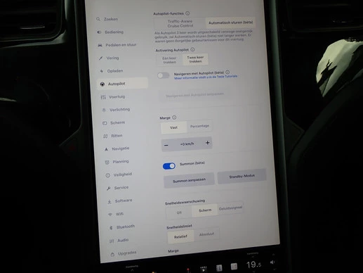 Tesla Model X - Afbeelding 14 van 30