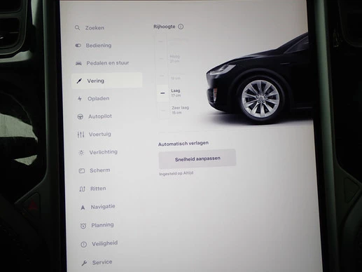 Tesla Model X - Afbeelding 15 van 30