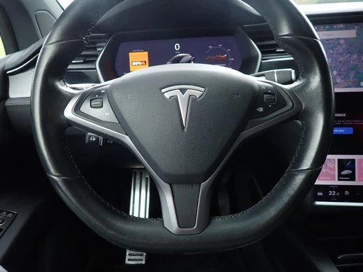 Tesla Model X - Afbeelding 28 van 30