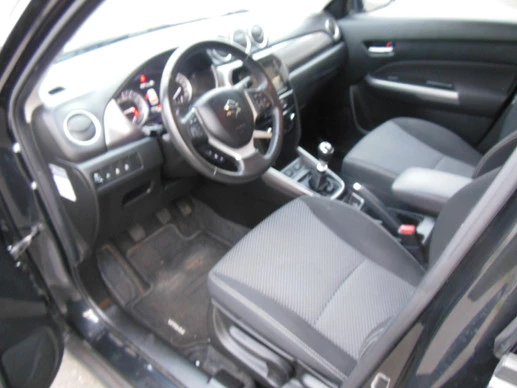 Suzuki Vitara - Afbeelding 14 van 24