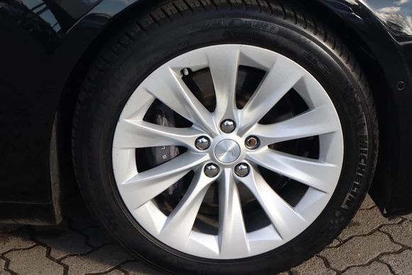 Tesla Model S - Afbeelding 14 van 30