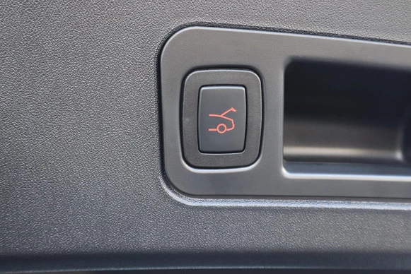 Tesla Model S - Afbeelding 18 van 30