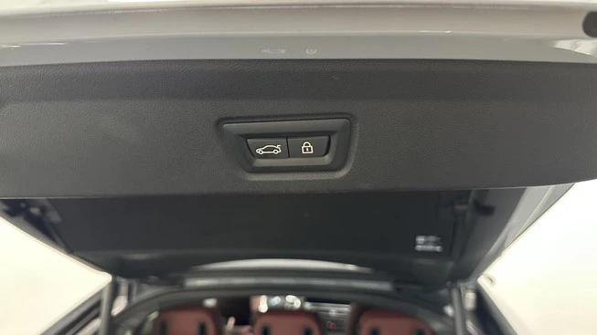 BMW i4 - Afbeelding 7 van 30