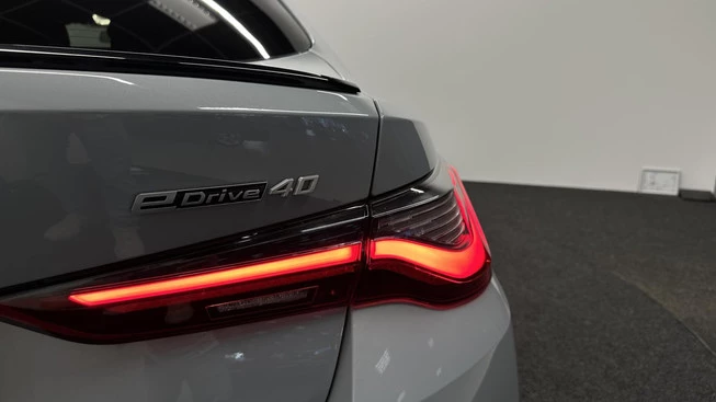 BMW i4 - Afbeelding 23 van 30