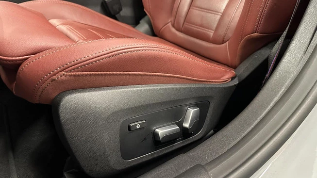 BMW i4 - Afbeelding 28 van 30