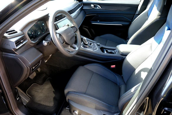 Lynk & Co 01 - Afbeelding 2 van 30