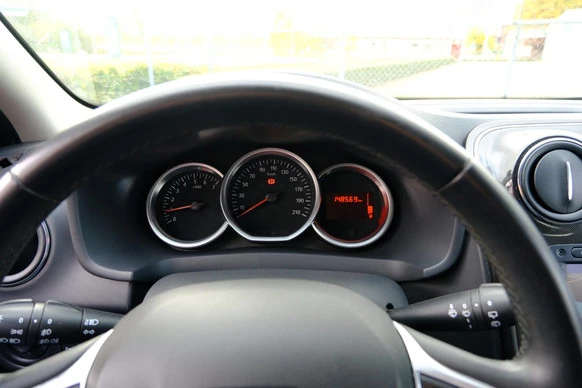 Dacia Logan - Afbeelding 12 van 30