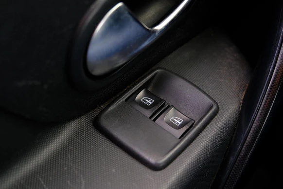 Dacia Logan - Afbeelding 19 van 30