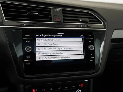 Volkswagen Tiguan - Afbeelding 23 van 30
