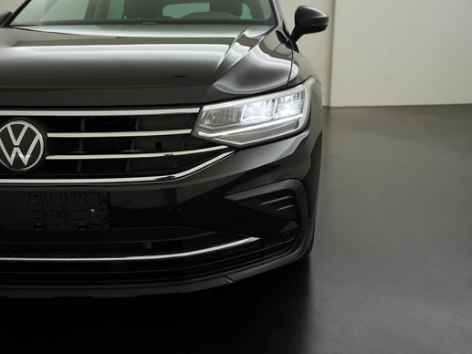 Volkswagen Tiguan - Afbeelding 24 van 30