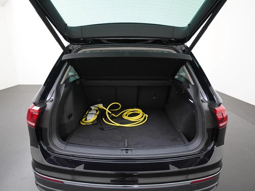 Volkswagen Tiguan - Afbeelding 28 van 30