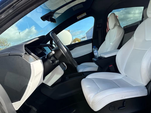 Tesla Model X - Afbeelding 4 van 27