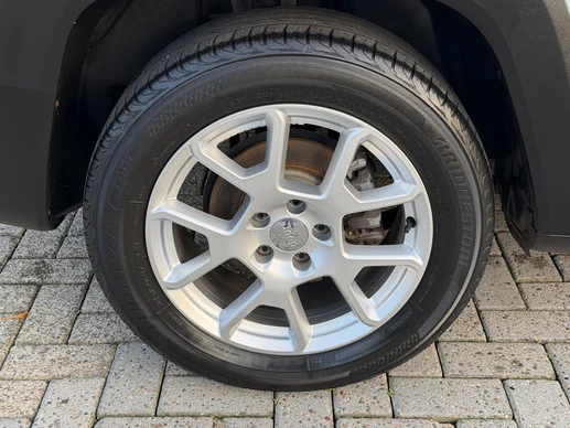 Jeep Renegade - Afbeelding 25 van 30