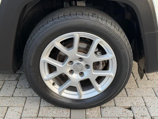 Jeep Renegade - Afbeelding 27 van 30