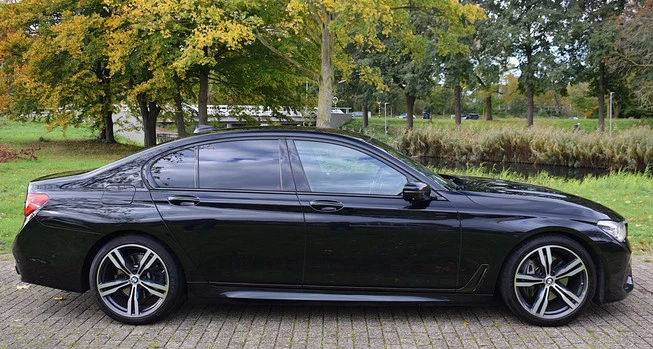 BMW 7 Serie - Afbeelding 9 van 30