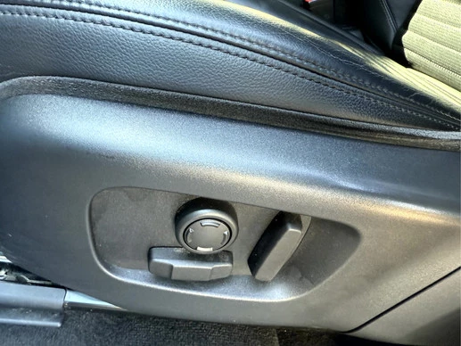 Land Rover Discovery Sport - Afbeelding 26 van 30