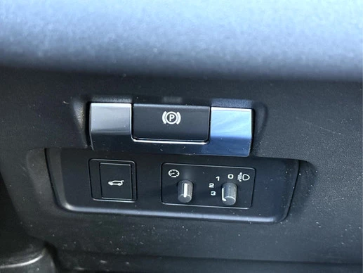 Land Rover Discovery Sport - Afbeelding 28 van 30