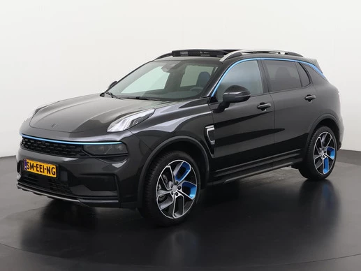 Lynk & Co 01 - Afbeelding 1 van 30