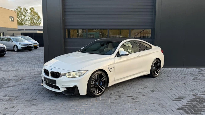 BMW M4 - Afbeelding 4 van 30