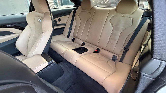 BMW M4 - Afbeelding 7 van 30