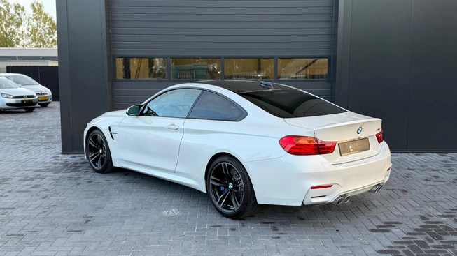 BMW M4 - Afbeelding 13 van 30