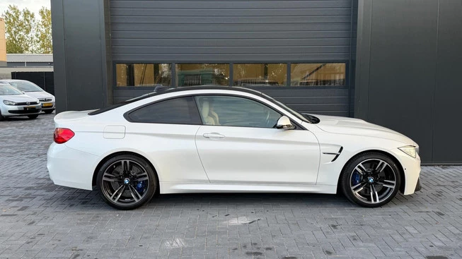 BMW M4 - Afbeelding 14 van 30