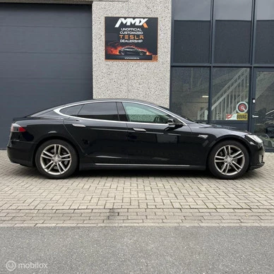 Tesla Model S - Afbeelding 2 van 18