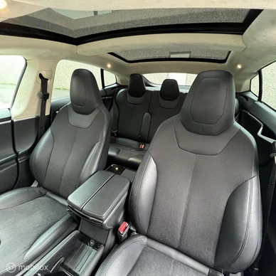 Tesla Model S - Afbeelding 9 van 18