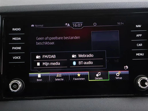 Škoda Karoq - Afbeelding 25 van 29