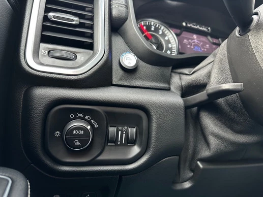 Dodge Ram 1500 - Afbeelding 26 van 30