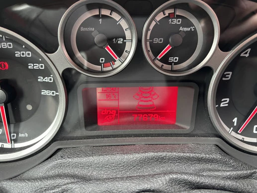 Alfa Romeo MiTo - Afbeelding 18 van 19