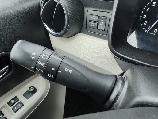 Suzuki Ignis - Afbeelding 15 van 21