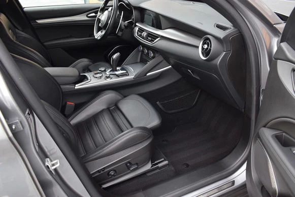 Alfa Romeo Stelvio - Afbeelding 15 van 30