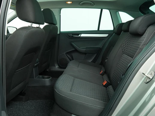 Škoda Rapid - Afbeelding 10 van 30