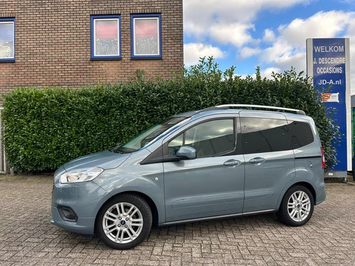 Ford Tourneo Courier - Afbeelding 1 van 23