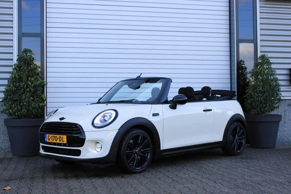 MINI Cooper Cabrio - Afbeelding 1 van 30
