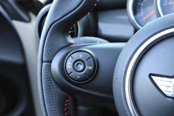 MINI Cooper Cabrio - Afbeelding 24 van 30