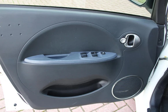 Peugeot iOn - Afbeelding 19 van 30