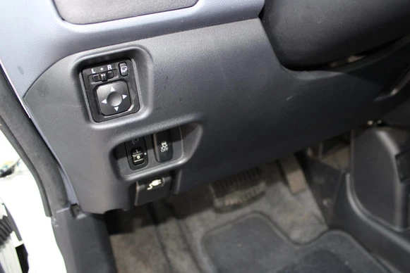 Peugeot iOn - Afbeelding 20 van 30