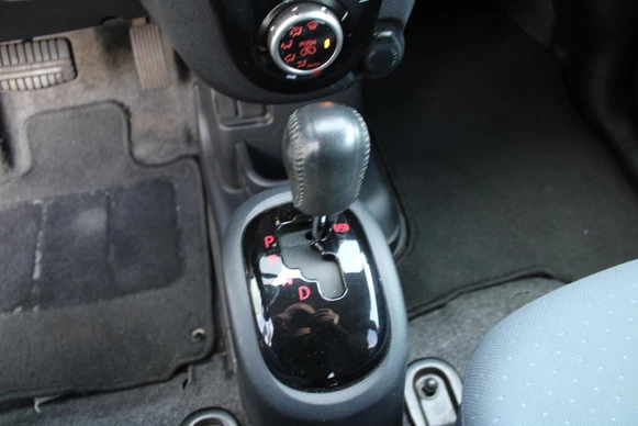 Peugeot iOn - Afbeelding 25 van 30