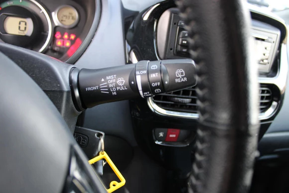 Peugeot iOn - Afbeelding 28 van 30