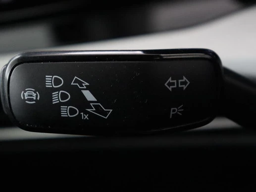 Volkswagen Golf - Afbeelding 17 van 30