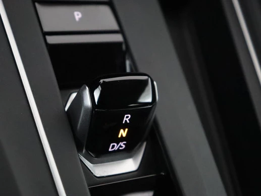 Volkswagen Golf - Afbeelding 21 van 30